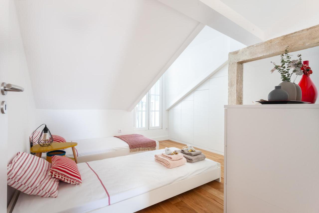 Alfama Charming With Amazing River View And Terrace * Lisbon