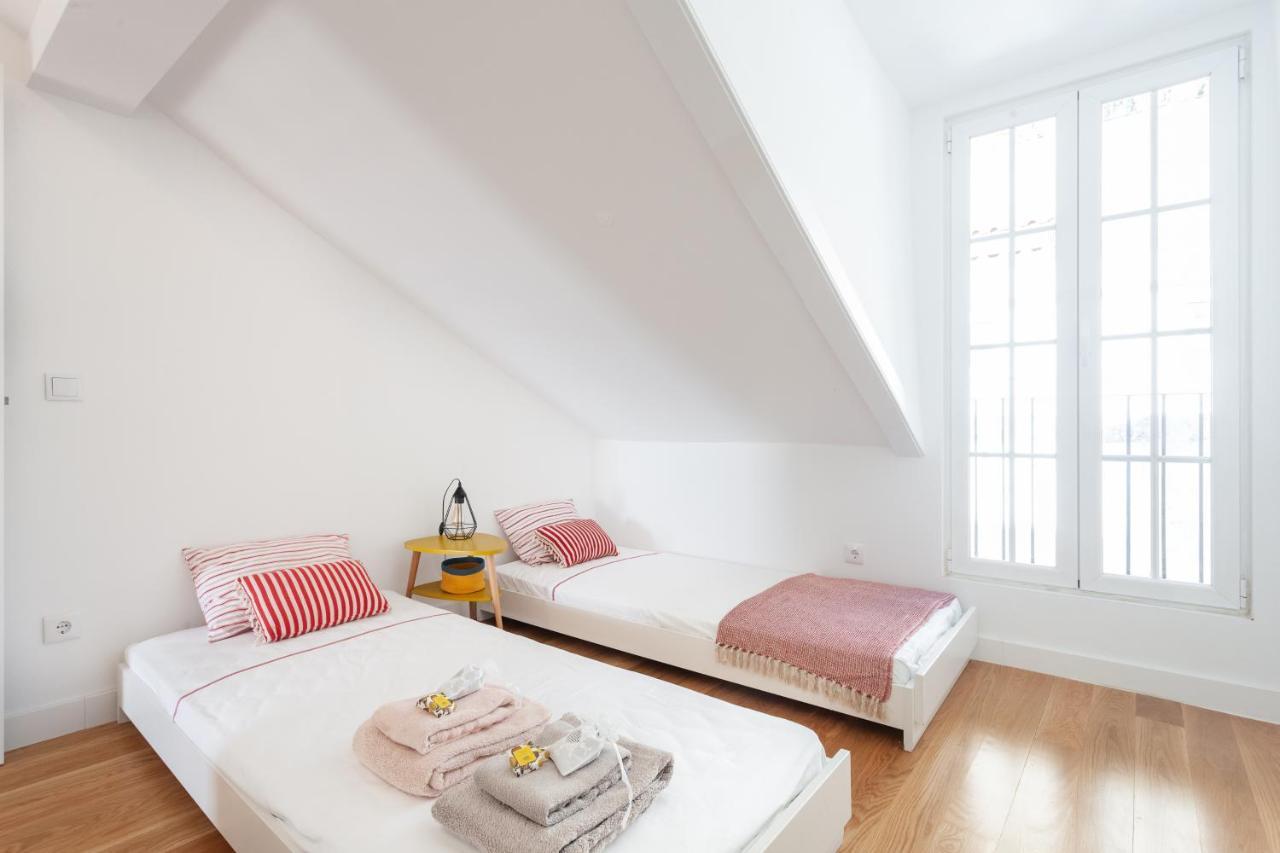 Apartment Alfama Charming With Amazing River View And Terrace Lisbon